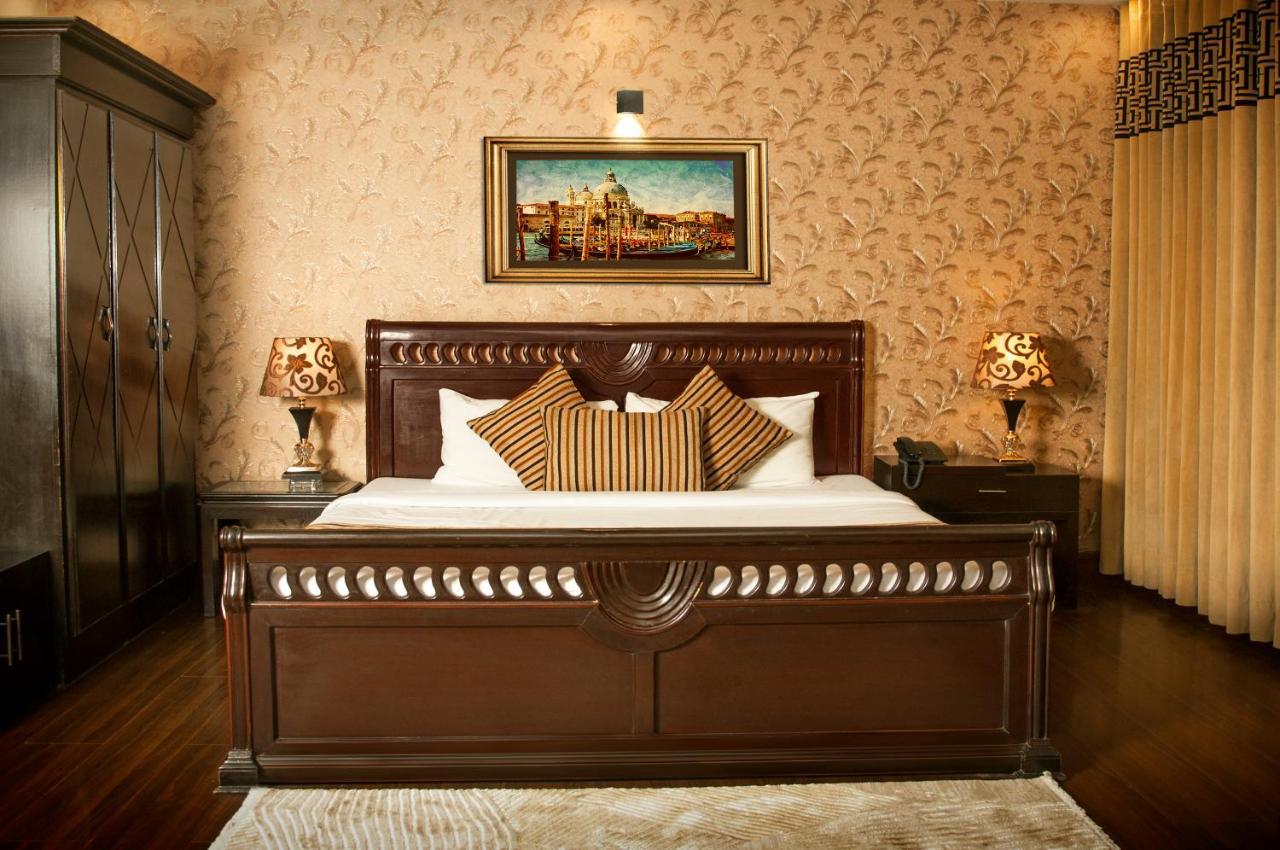 Royal Elegance Hotel Lahore Exteriér fotografie