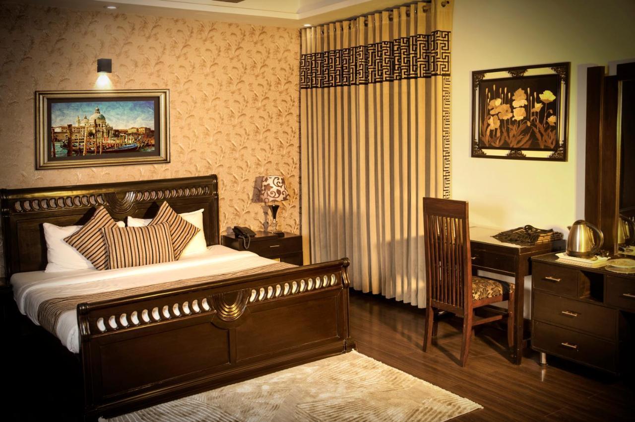 Royal Elegance Hotel Lahore Exteriér fotografie